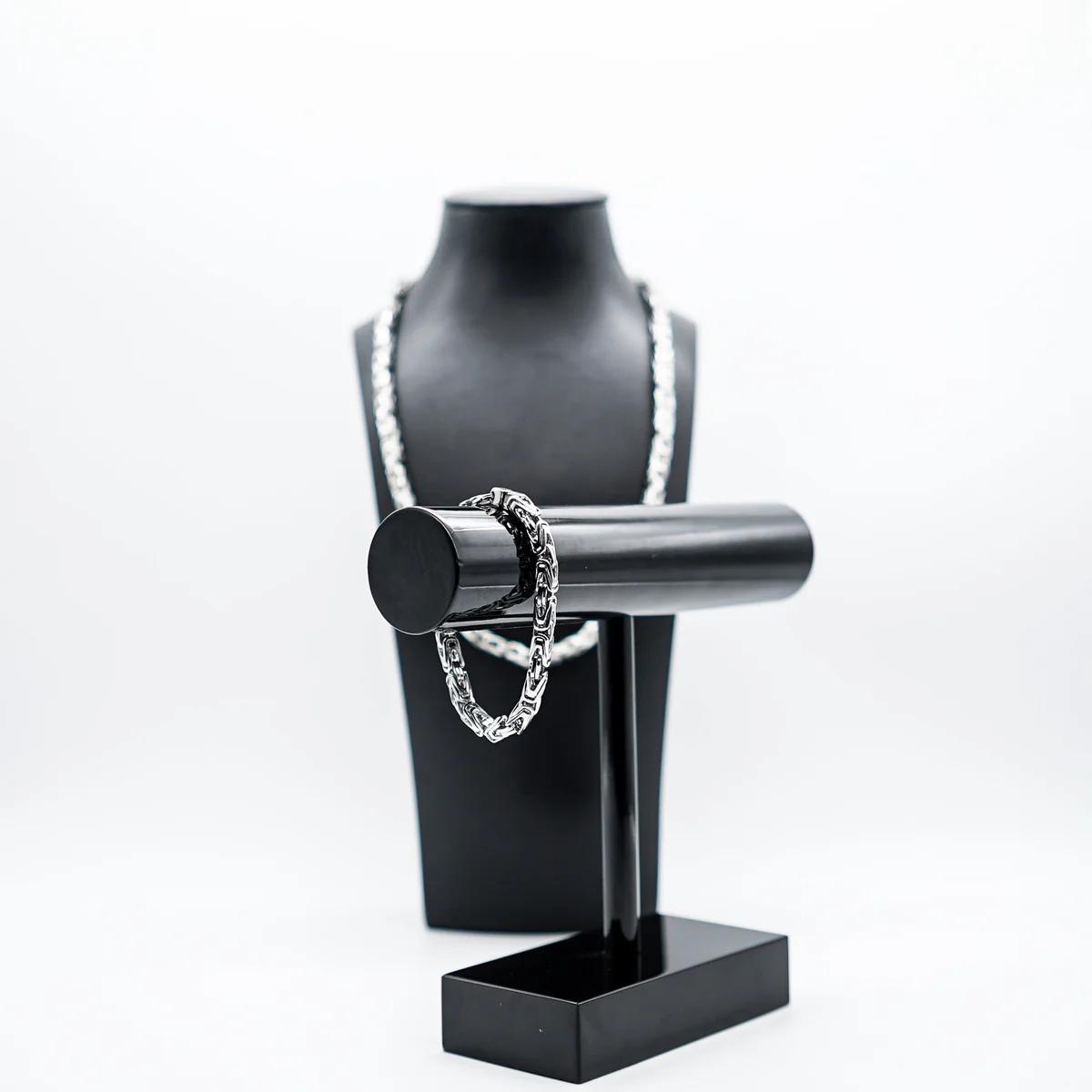 Armbänder